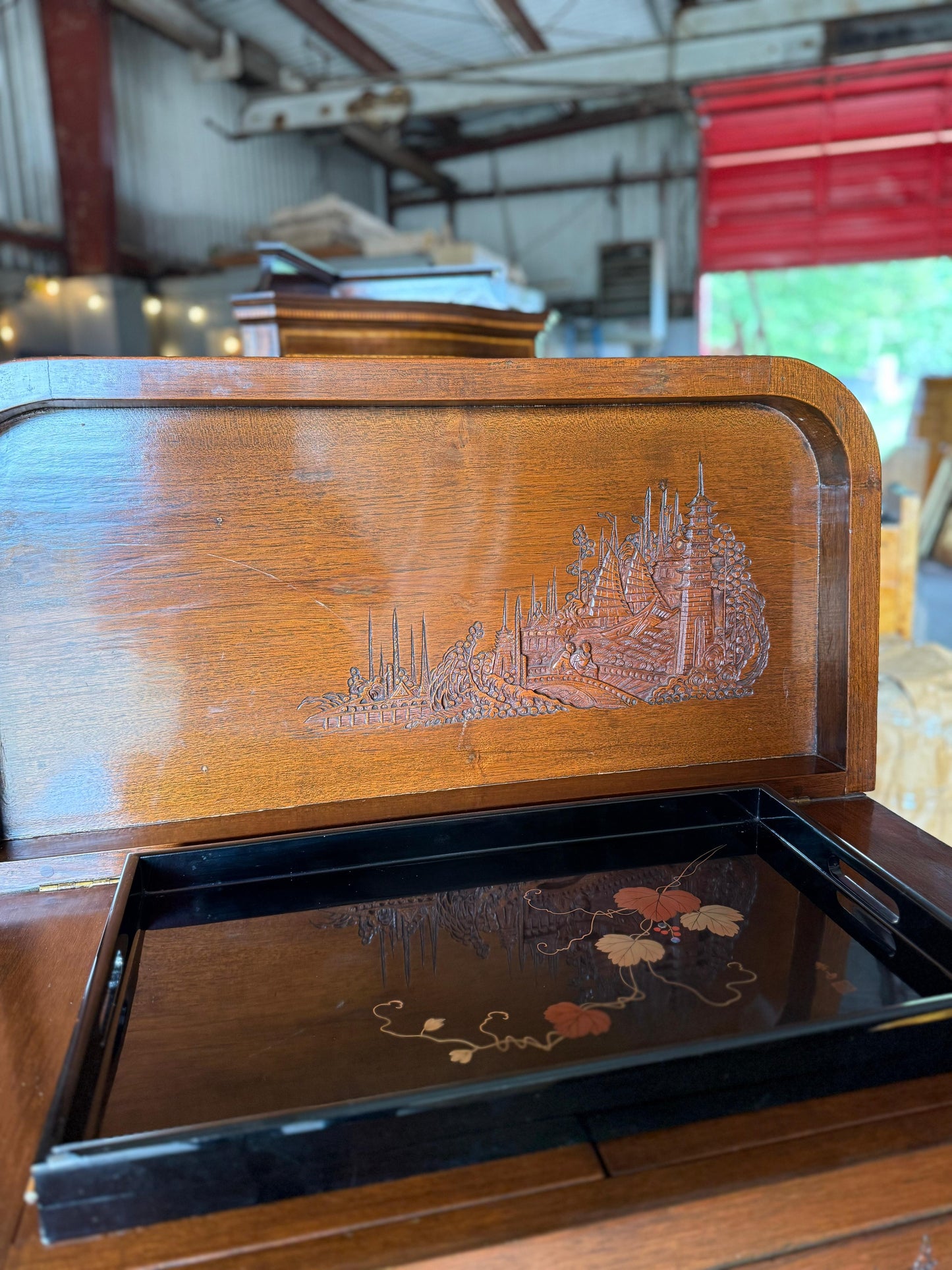 Arabian Carved Bar