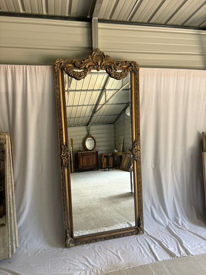 curtain French mirror